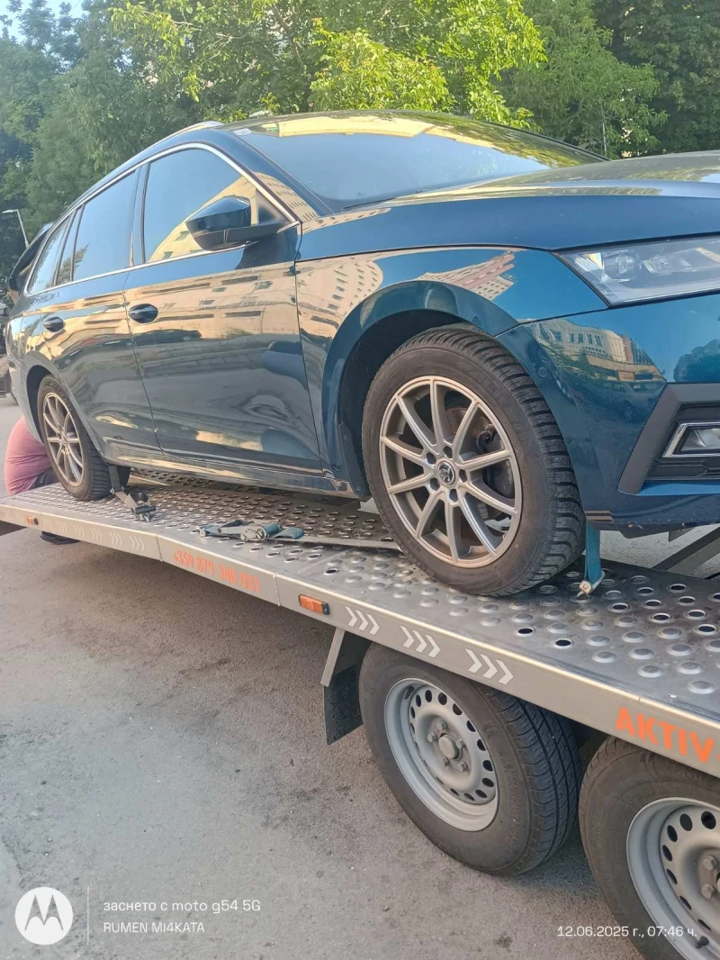 Skoda Octavia 2.0 TDI Premium, снимка 6 - Автомобили и джипове - 47712226