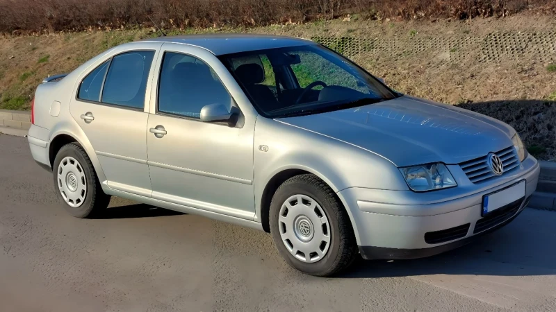 VW Bora, снимка 5 - Автомобили и джипове - 48745580