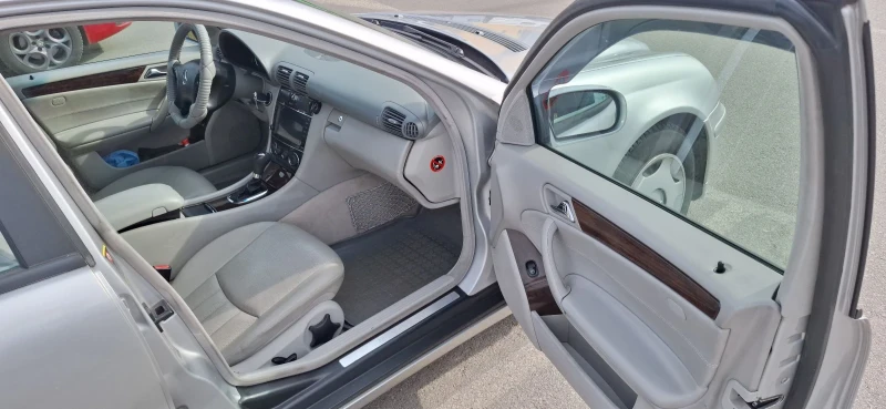 Mercedes-Benz C 200 CDI, снимка 11 - Автомобили и джипове - 49550746