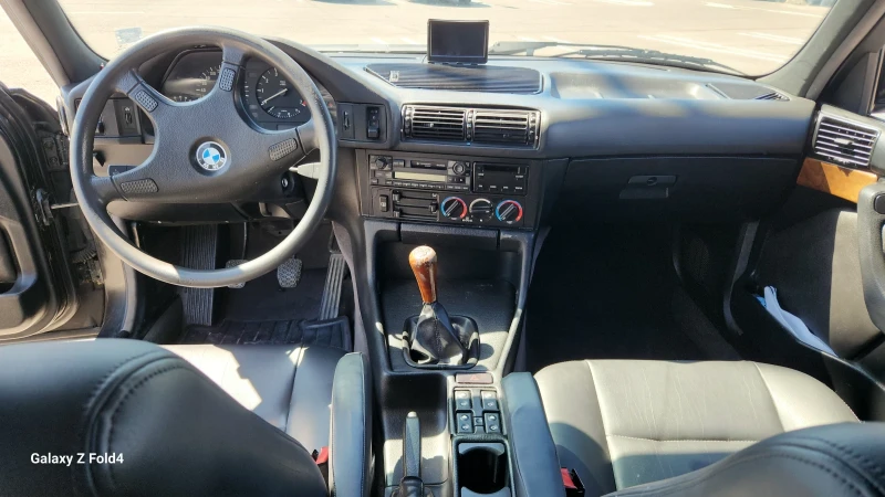 BMW 520 E34 , снимка 10 - Автомобили и джипове - 51898636