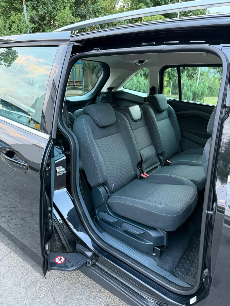 Ford Grand C-Max 1.0 EcoBoost 130hp, снимка 11 - Автомобили и джипове - 51802235