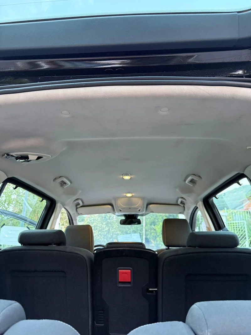 Ford Grand C-Max 1.0 EcoBoost 130hp, снимка 17 - Автомобили и джипове - 51802235