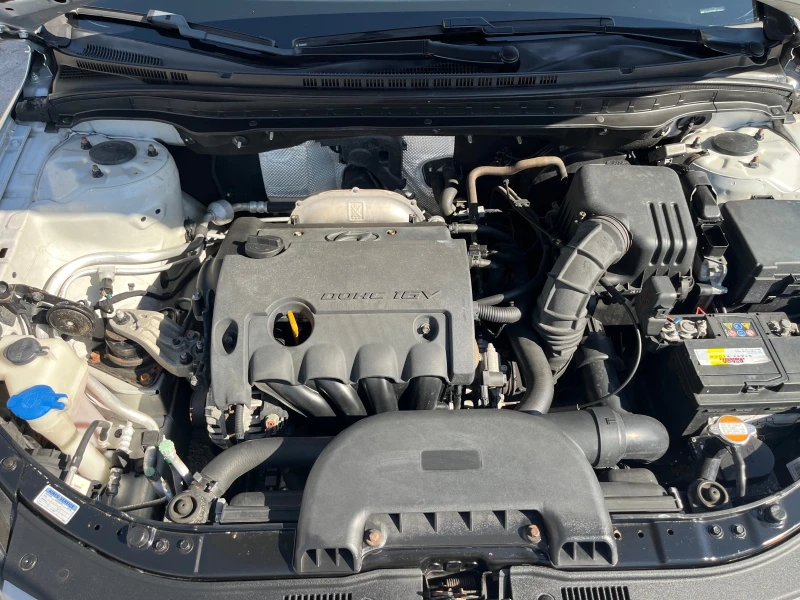Hyundai I30 1.6i DOHC, снимка 15 - Автомобили и джипове - 51583370