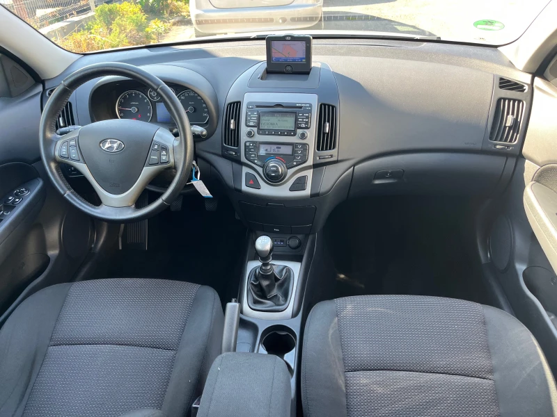 Hyundai I30 1.6i DOHC, снимка 8 - Автомобили и джипове - 51583370