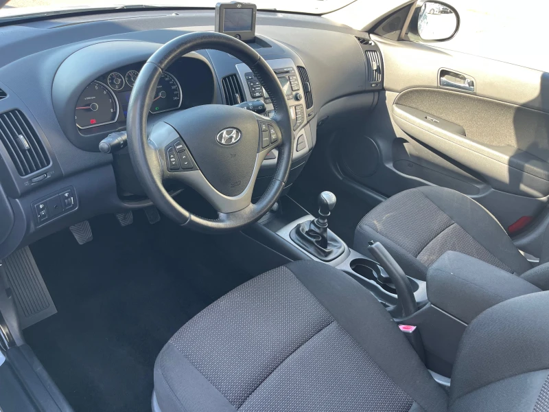 Hyundai I30 1.6i DOHC, снимка 9 - Автомобили и джипове - 51583370