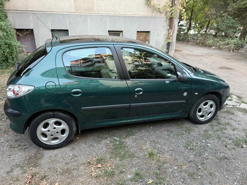 Peugeot 206, снимка 4 - Автомобили и джипове - 52103371