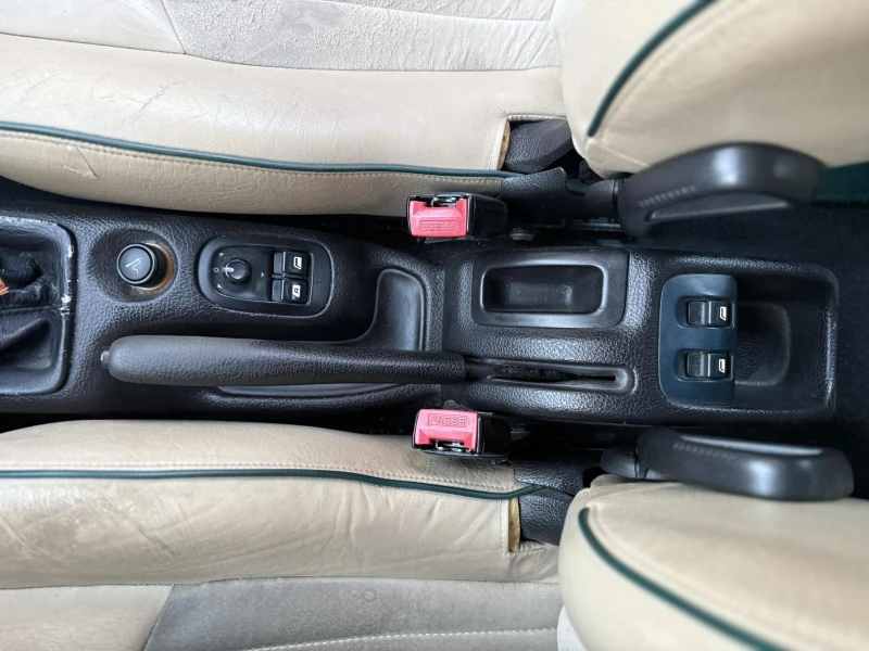 Peugeot 206, снимка 12 - Автомобили и джипове - 52103371