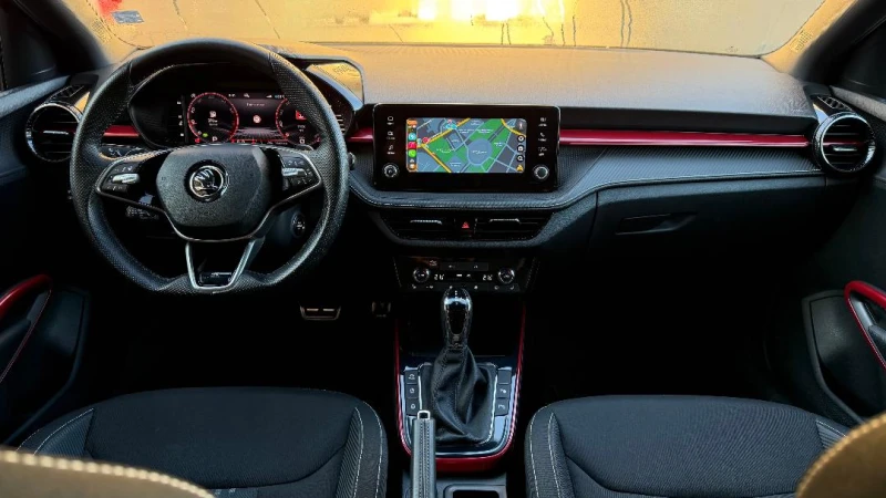 Skoda Fabia Monte Carlo 1.5TSI Evo2 7DSG, снимка 4 - Автомобили и джипове - 53105829