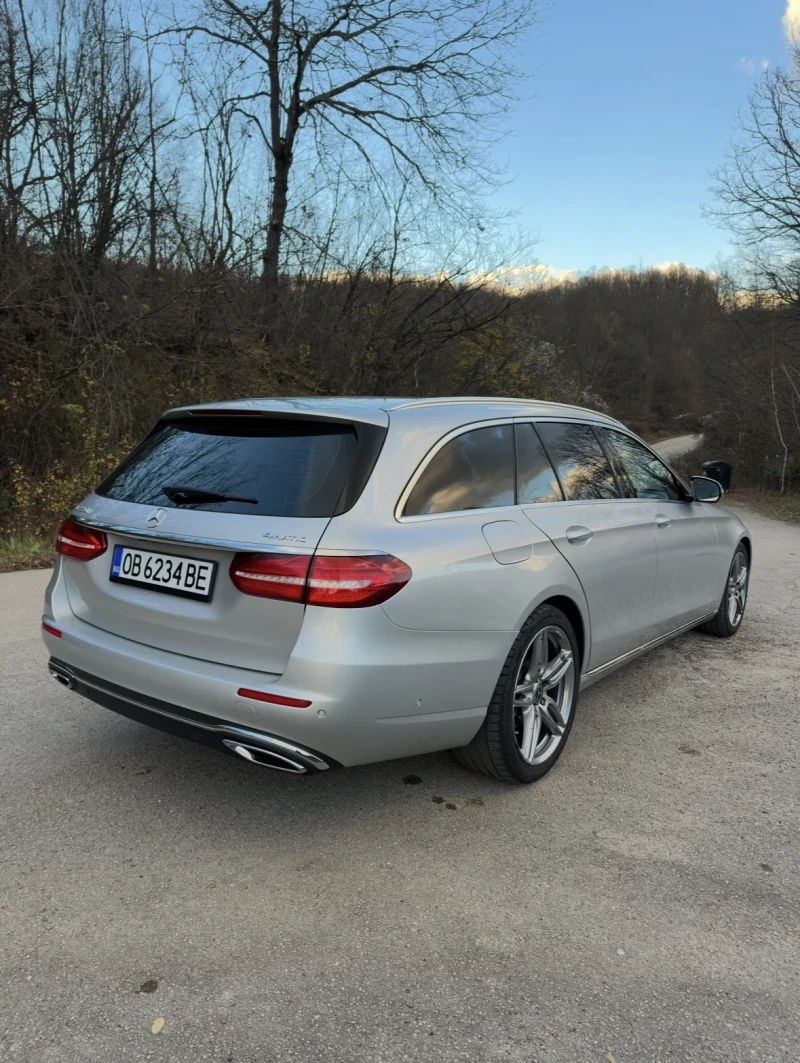 Mercedes-Benz E 220 W213 4-MATIC, снимка 7 - Автомобили и джипове - 53123997