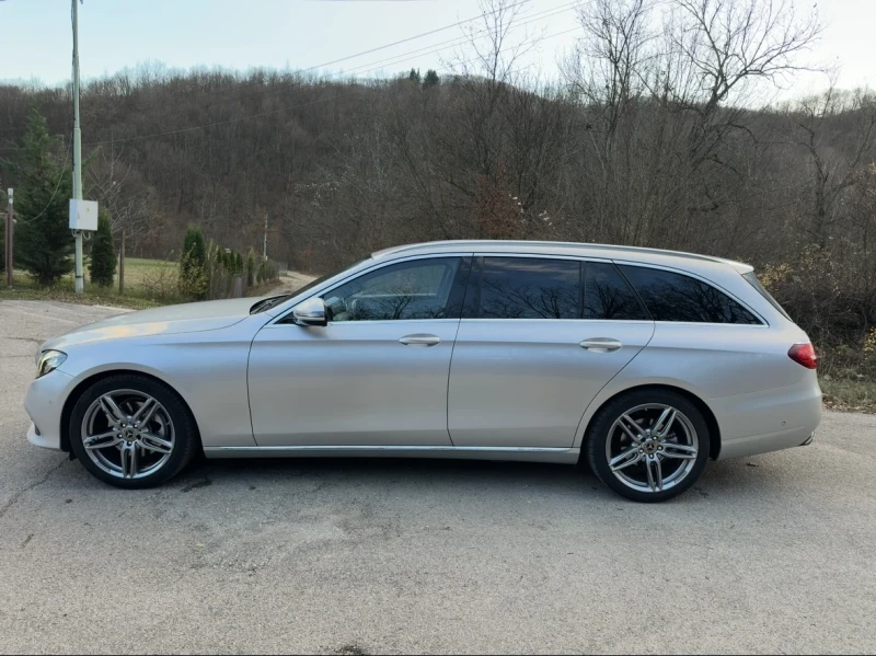 Mercedes-Benz E 220 W213 4-MATIC, снимка 4 - Автомобили и джипове - 53123997