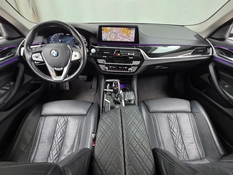 BMW 520 Luxury, снимка 7 - Автомобили и джипове - 56070867