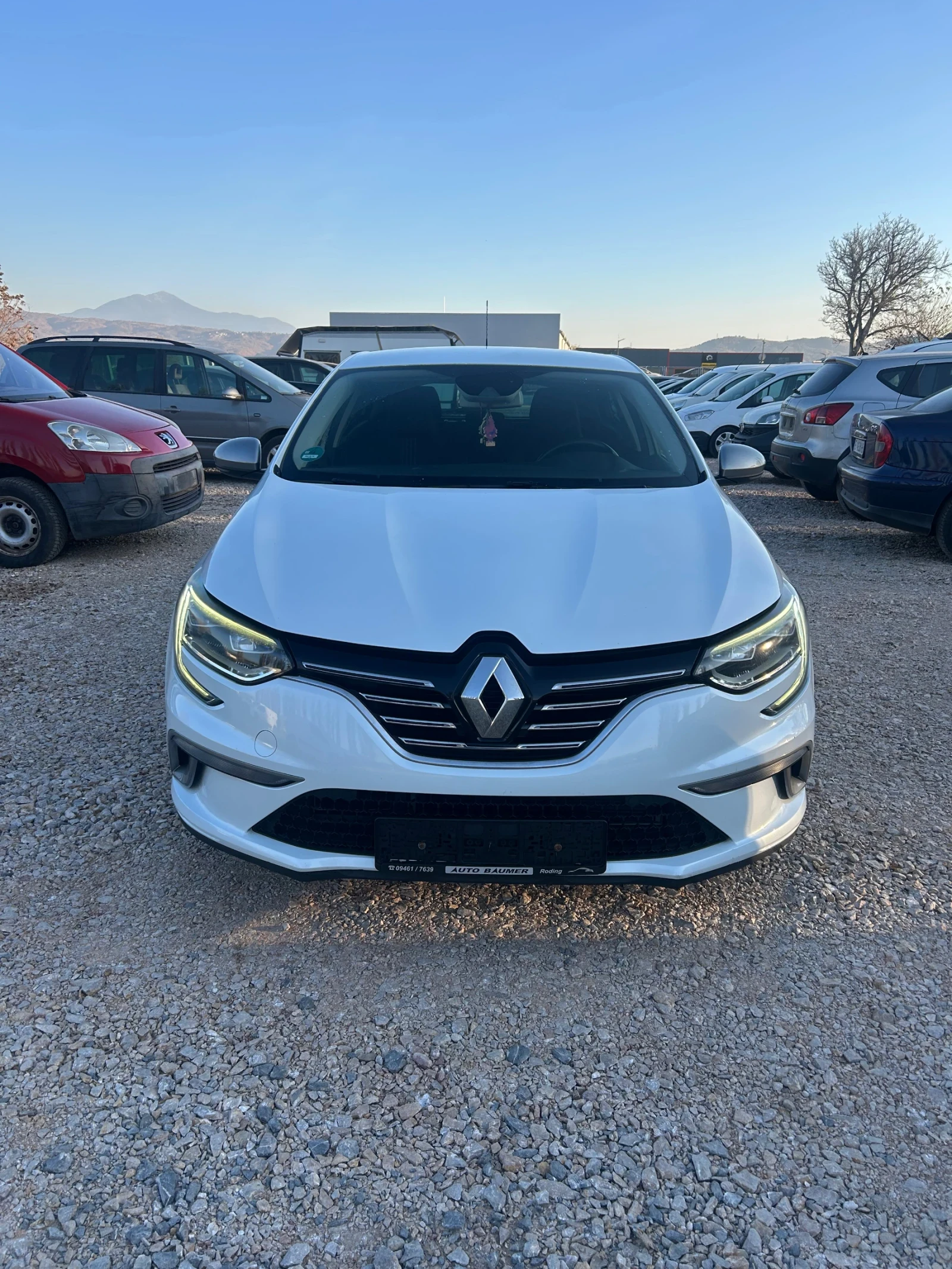 Renault Megane 1.6 GT LINE  EURO 6 FULL LED WHITE PEARL - изображение 2