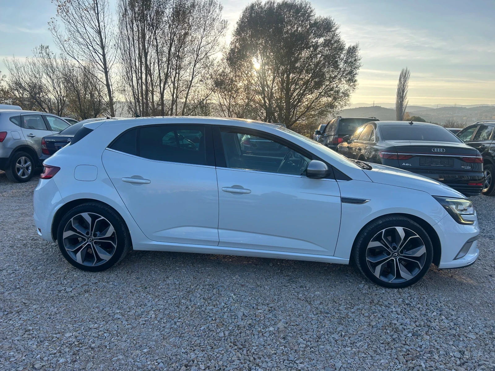 Renault Megane 1.6 GT LINE  EURO 6 FULL LED WHITE PEARL - изображение 4