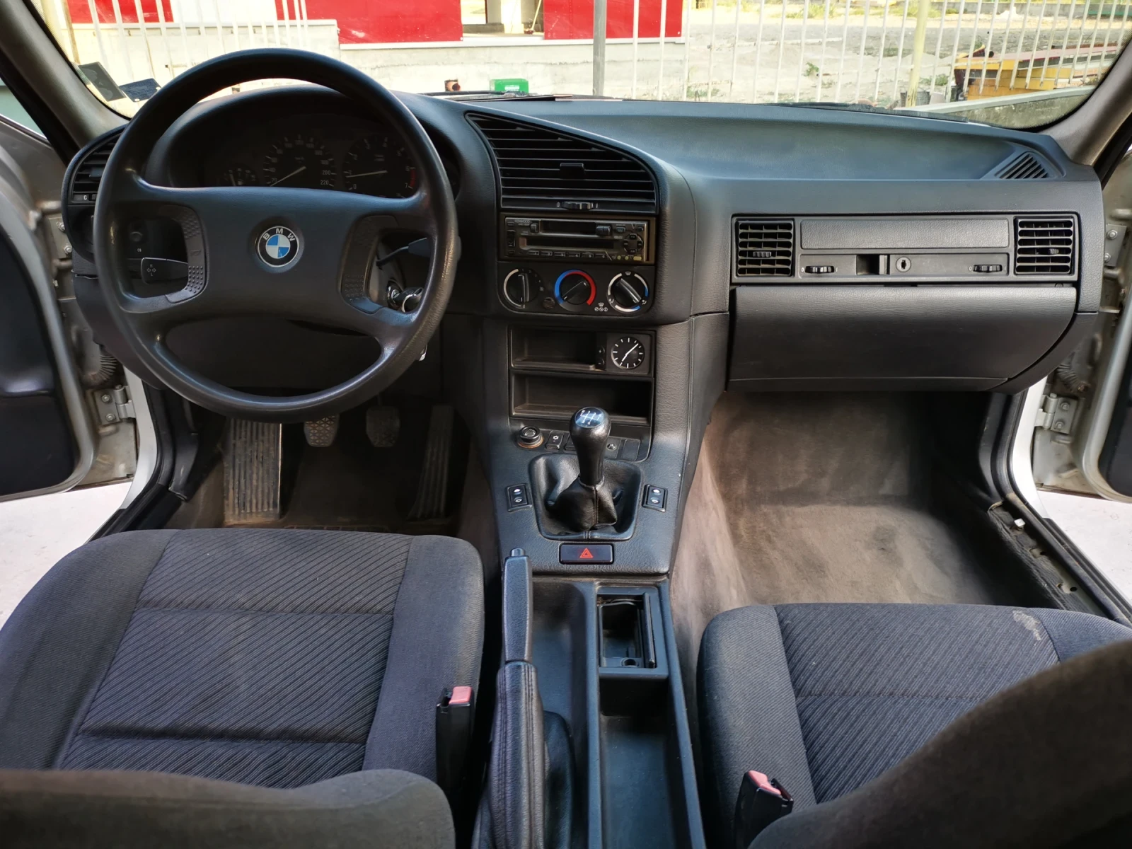 BMW 318 E36 - изображение 8