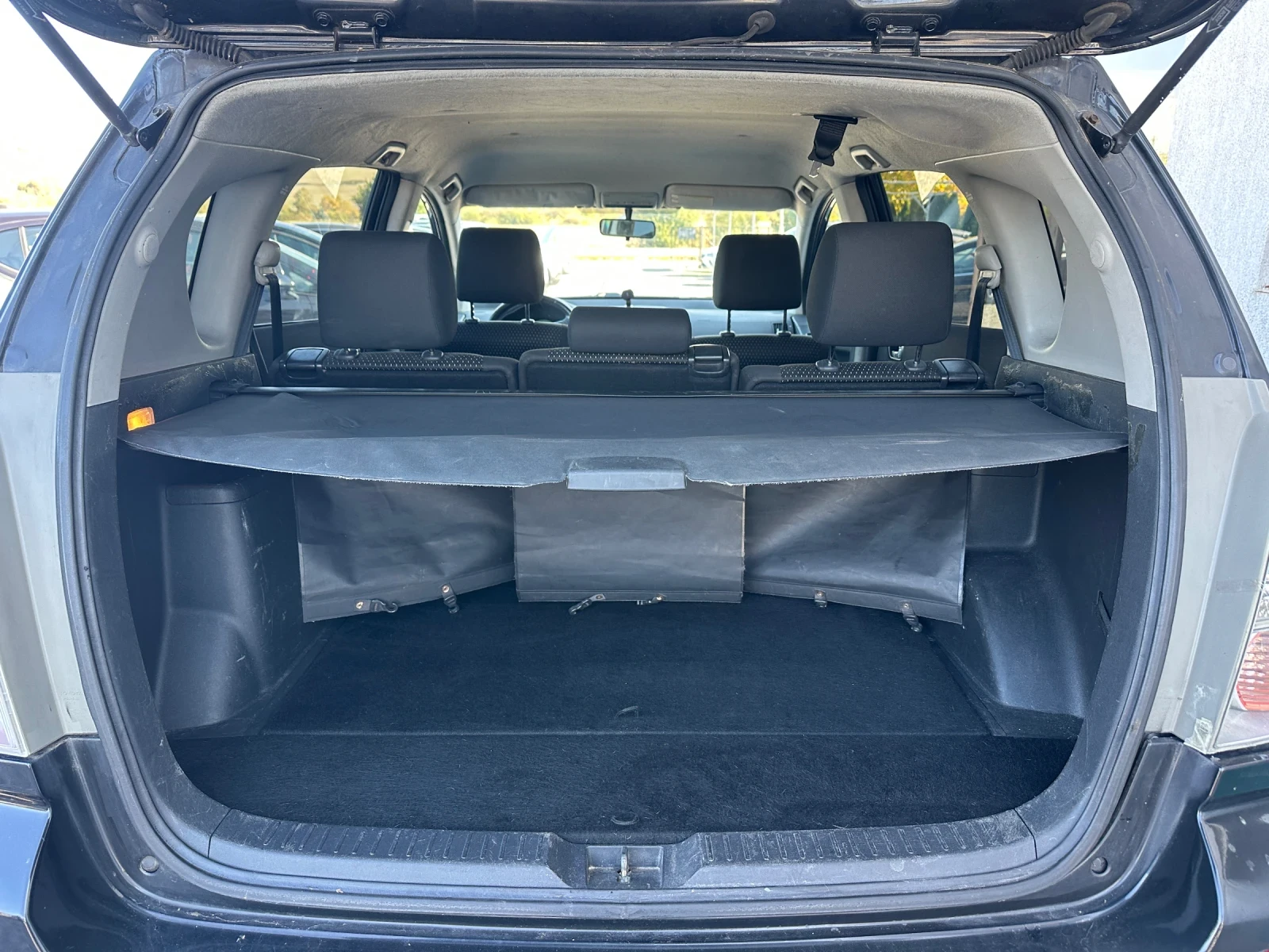 Toyota Corolla verso 2.2 D4D - изображение 6