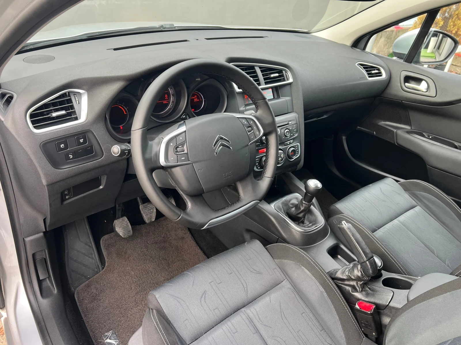 Citroen C4 1.6 HDI - изображение 7