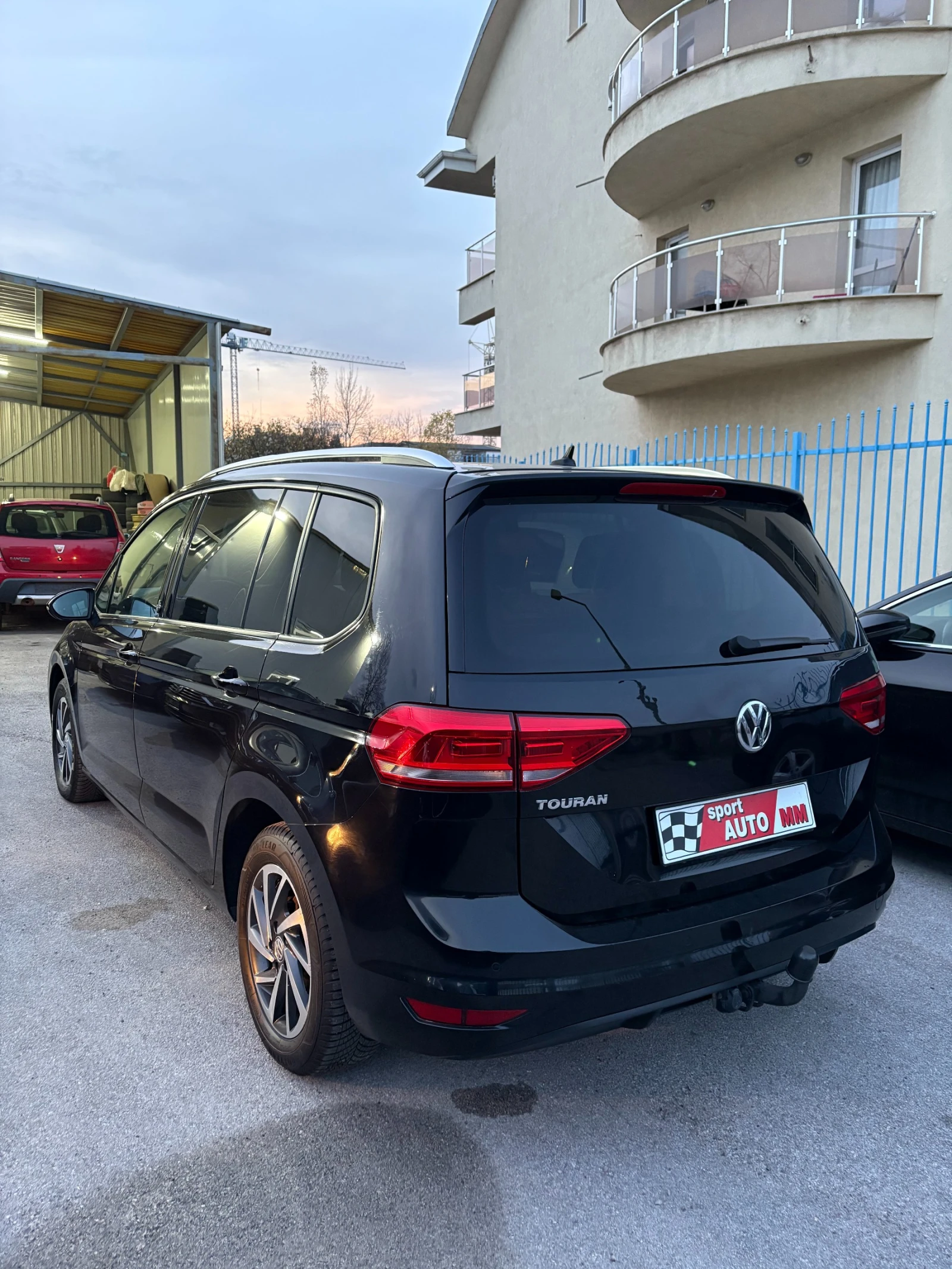 VW Touran 1, 6 ТДИ  - изображение 4