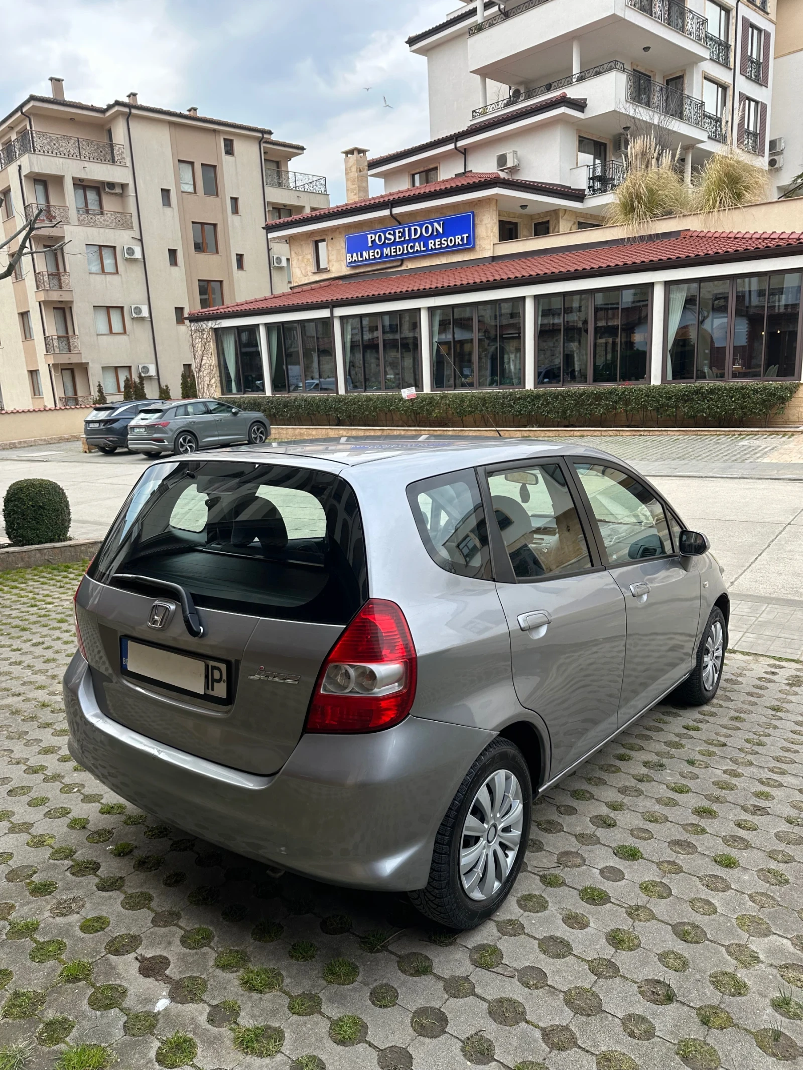 Honda Jazz 1.2i, снимка 7 - Автомобили и джипове - 53726436