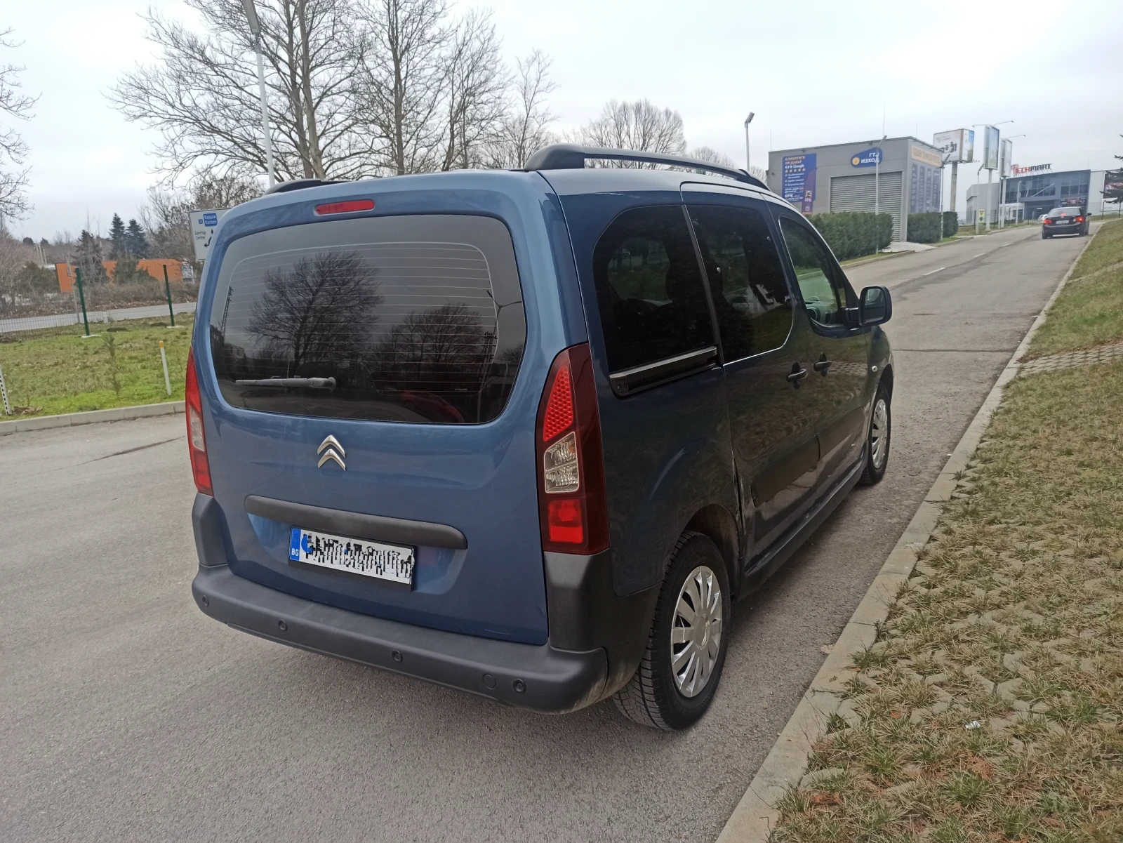 Citroen Berlingo 1.6 Blue HDI , снимка 3 - Автомобили и джипове - 53744453