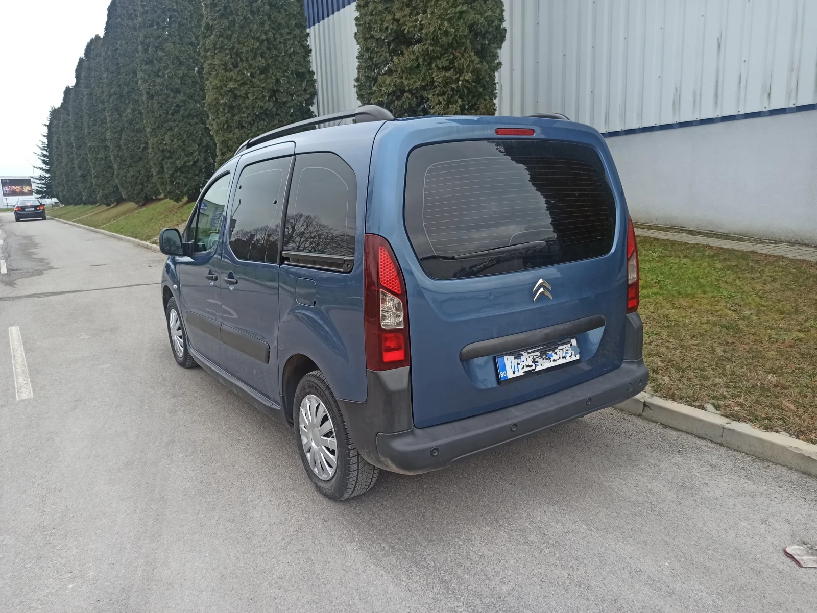 Citroen Berlingo 1.6 Blue HDI , снимка 4 - Автомобили и джипове - 53744453