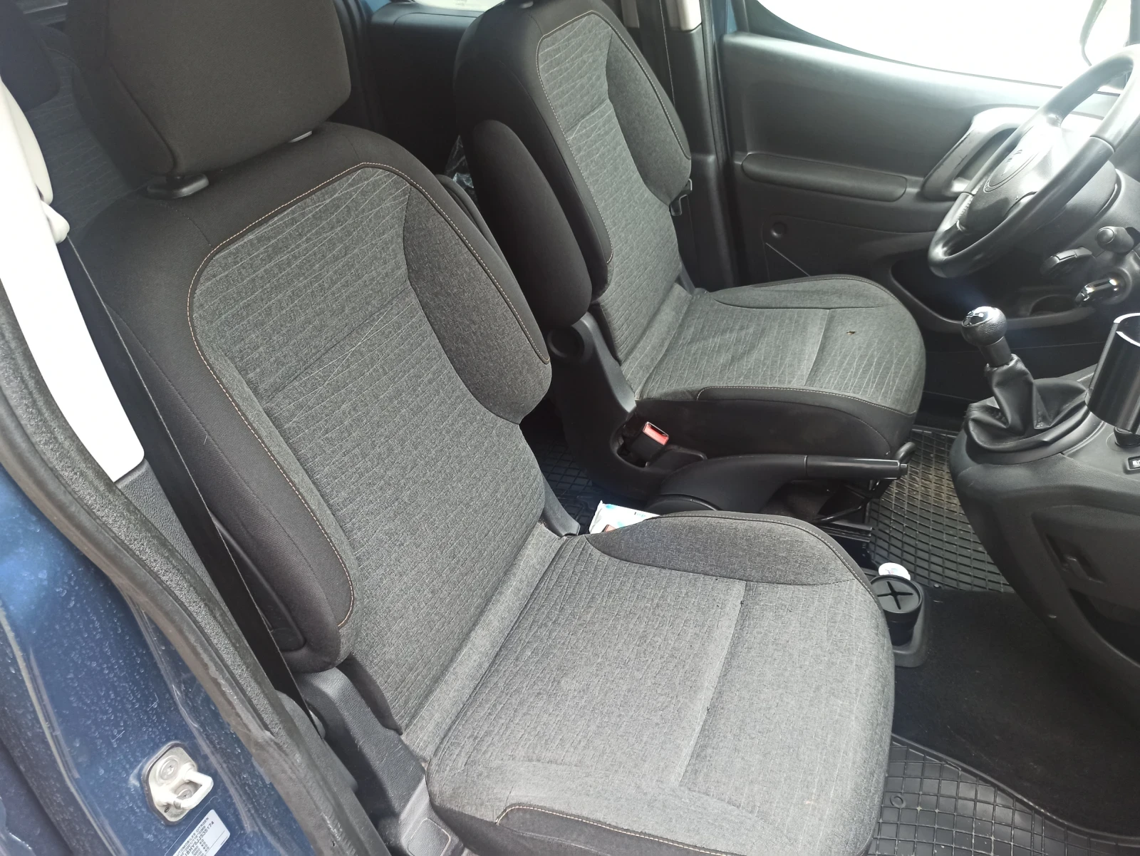 Citroen Berlingo 1.6 Blue HDI , снимка 6 - Автомобили и джипове - 53744453