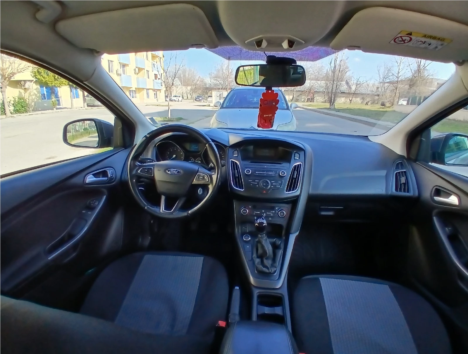Ford Focus MK3.5 1.0Т Ecoboost, снимка 11 - Автомобили и джипове - 53748764