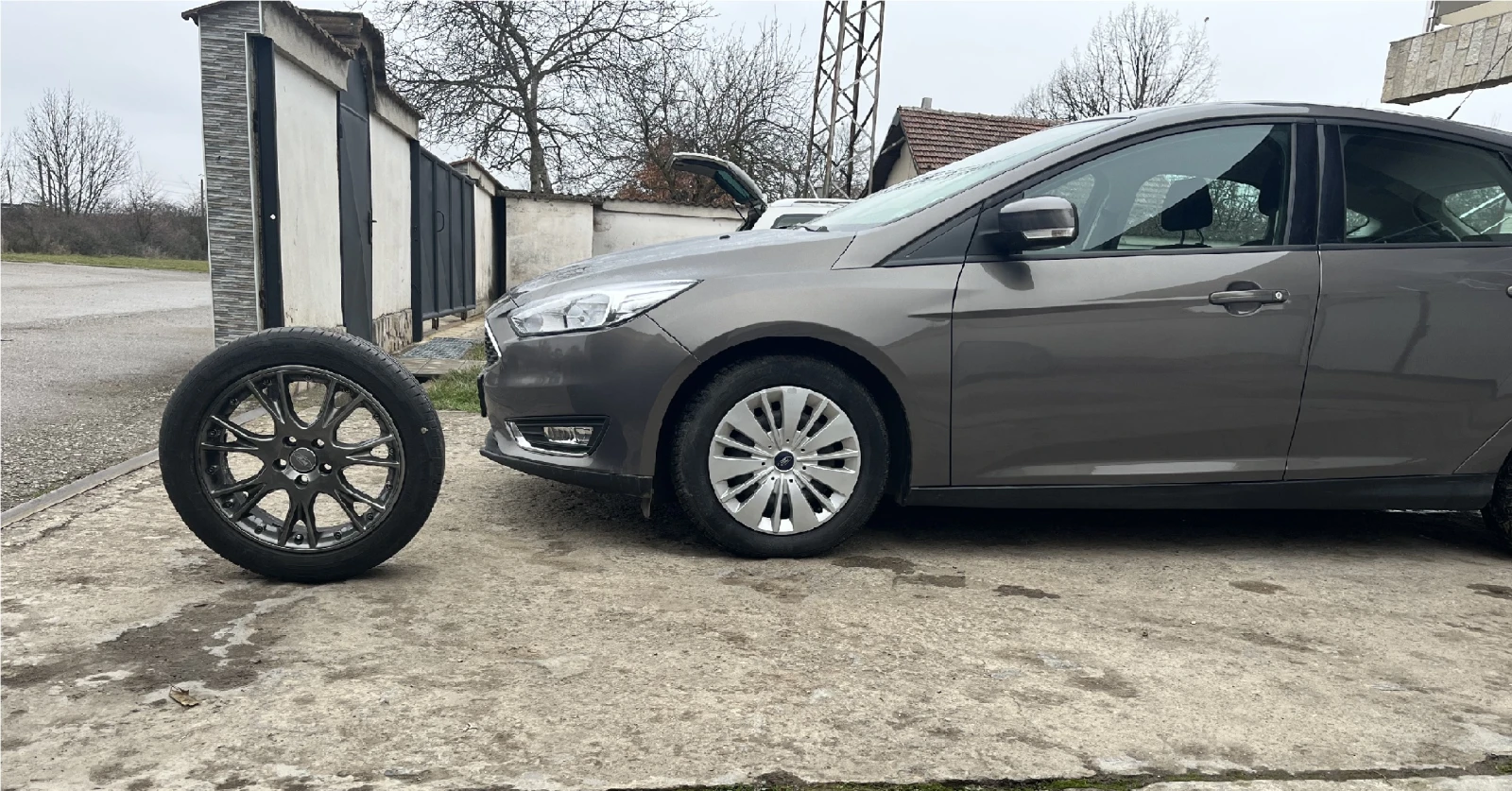 Ford Focus MK3.5 1.0Т Ecoboost, снимка 16 - Автомобили и джипове - 53748764