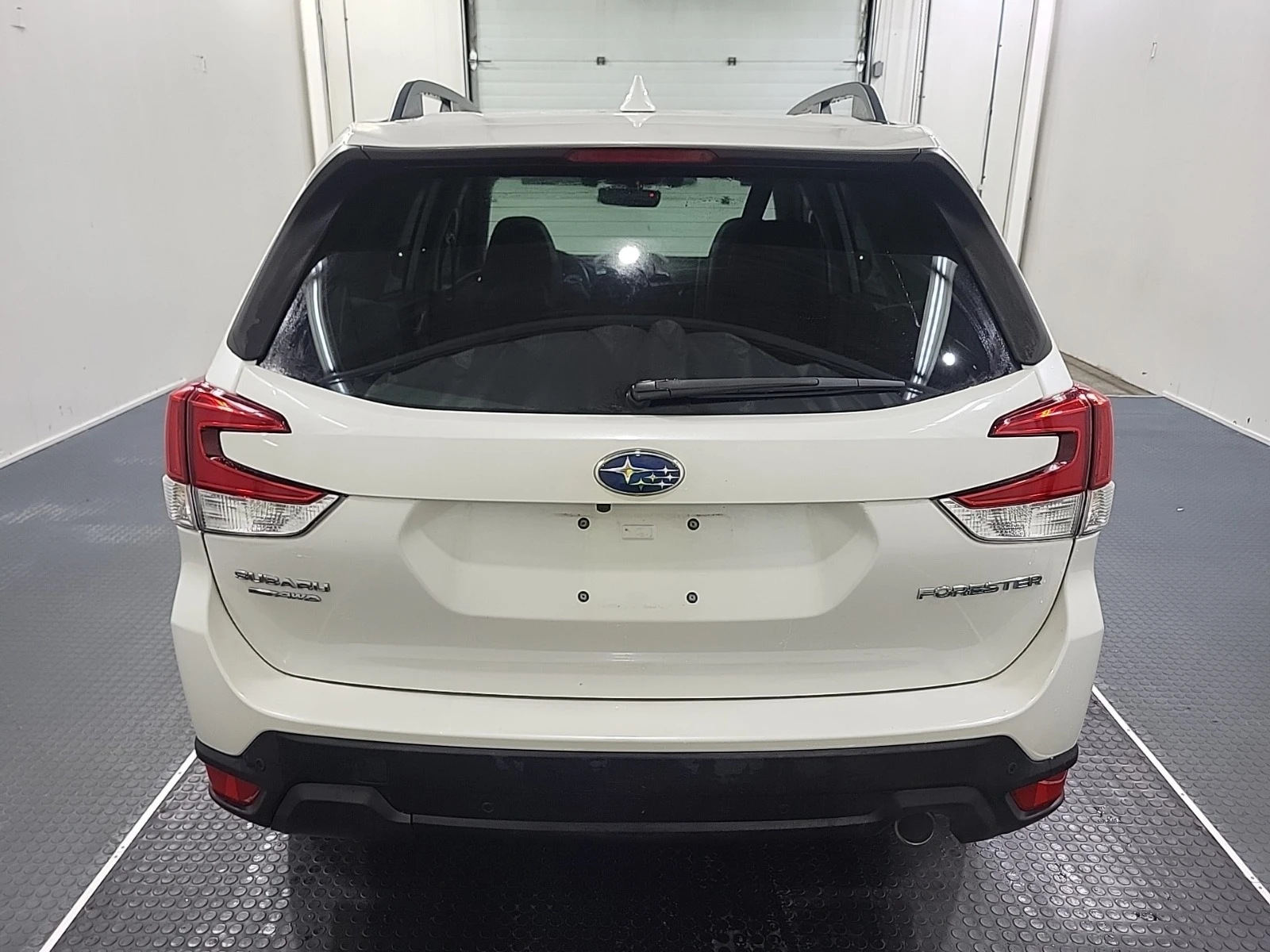 Subaru Forester Limited | Черен Салон | Сервизна История | , снимка 5 - Автомобили и джипове - 53758556