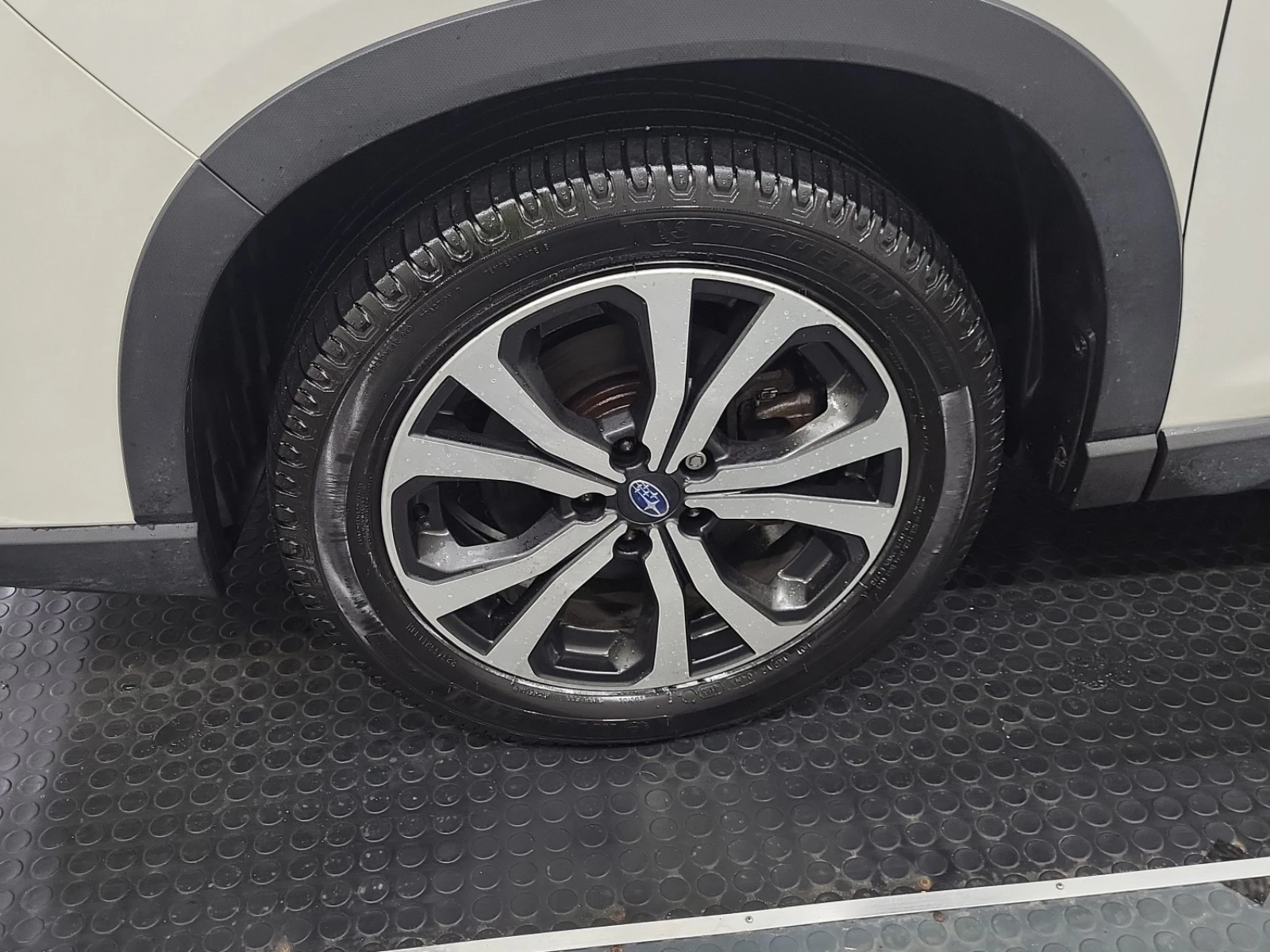 Subaru Forester Limited | Черен Салон | Сервизна История | , снимка 6 - Автомобили и джипове - 53758556