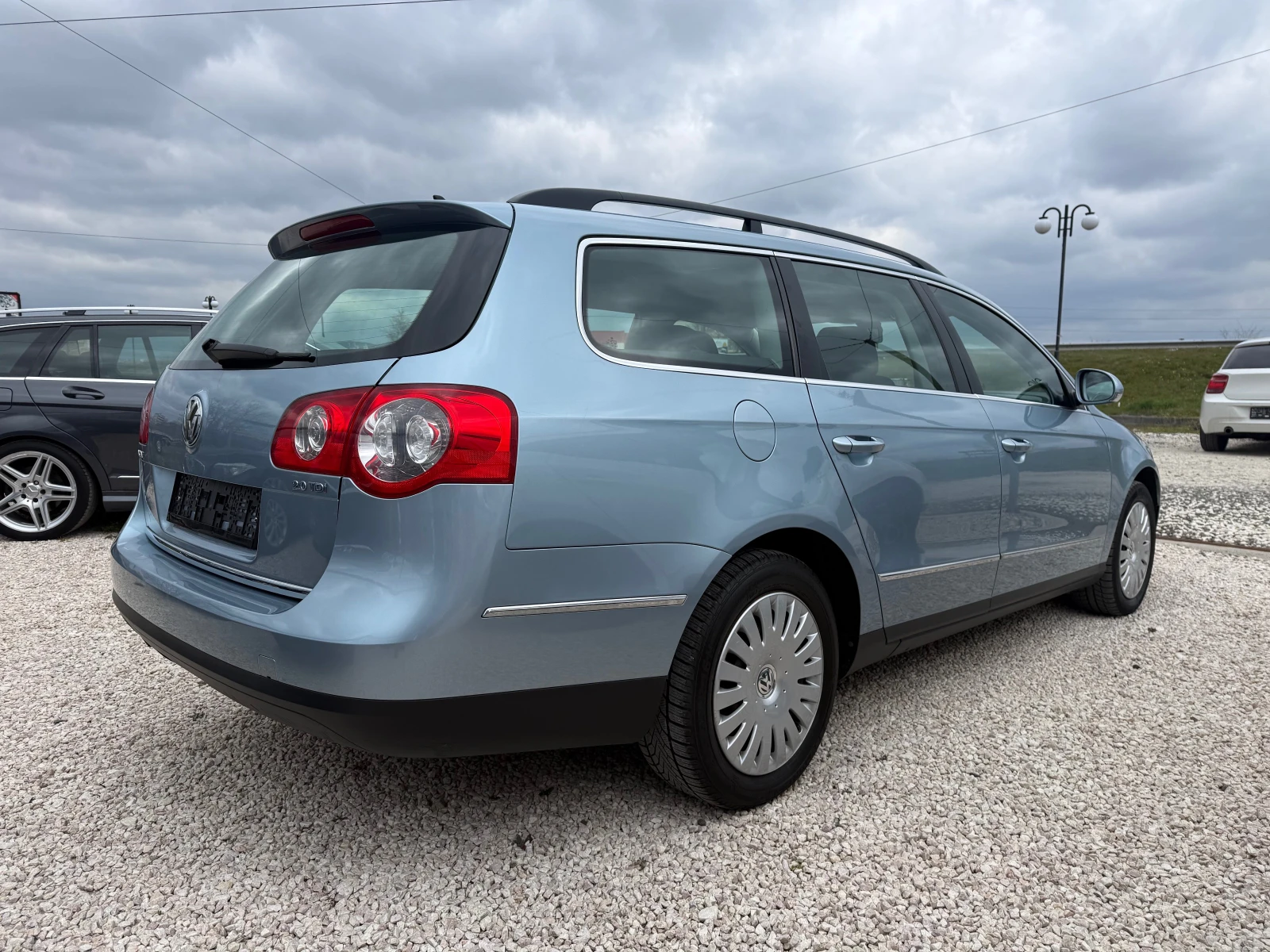 VW Passat 2.0TDi, CommonRail, снимка 4 - Автомобили и джипове - 53911297