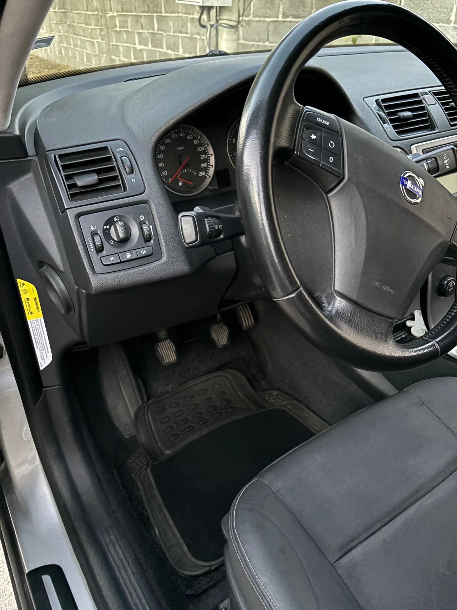 Volvo S40, снимка 4 - Автомобили и джипове - 54162646