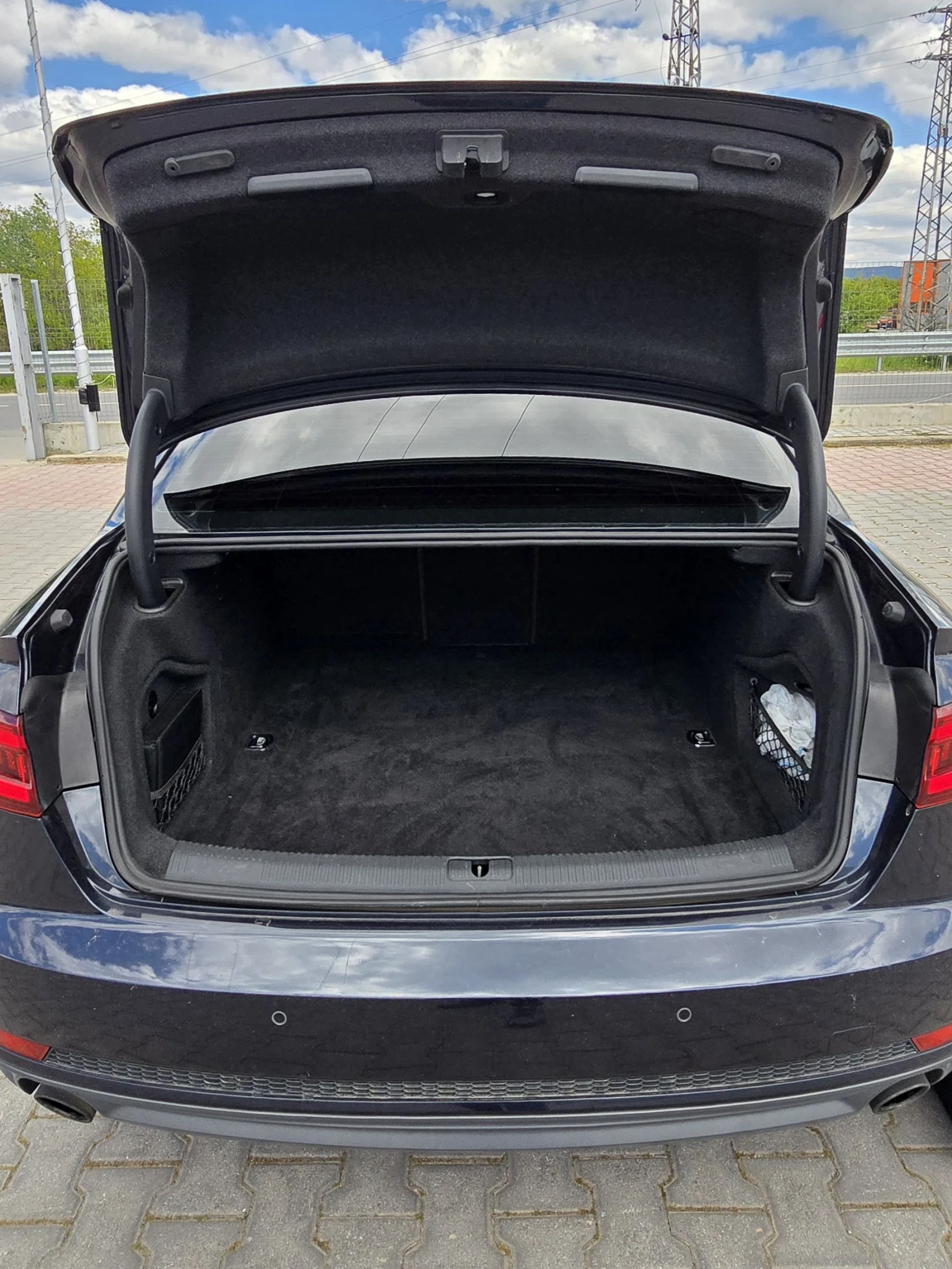 Audi A4 S-line Premium, снимка 16 - Автомобили и джипове - 54400453