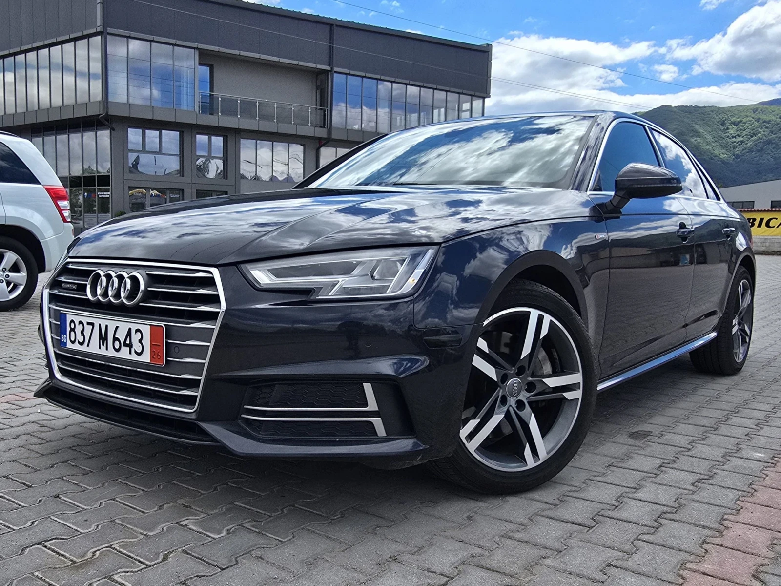Audi A4 S-line Premium, снимка 3 - Автомобили и джипове - 54400453