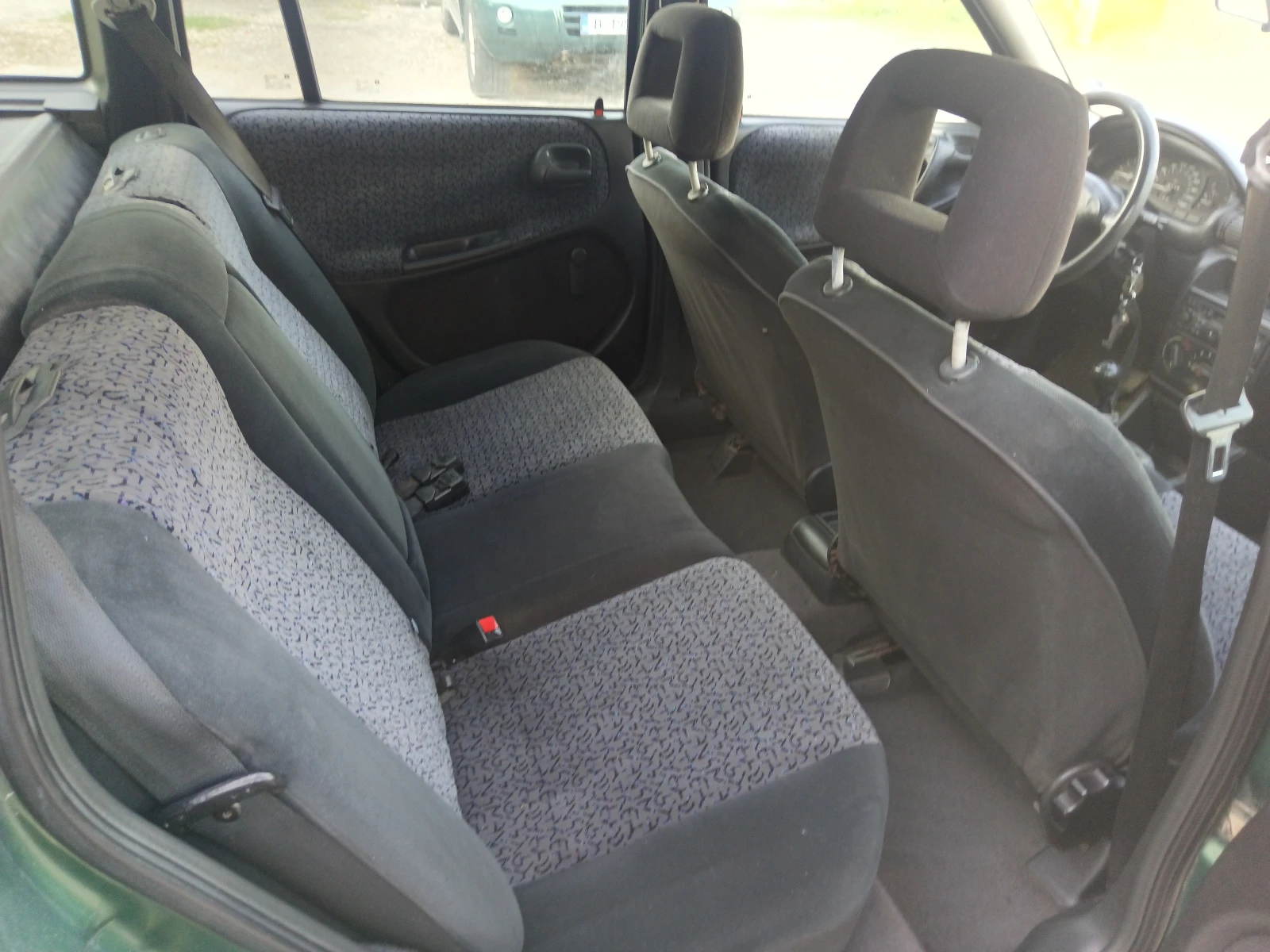 Opel Astra 1.7td, снимка 7 - Автомобили и джипове - 54655795