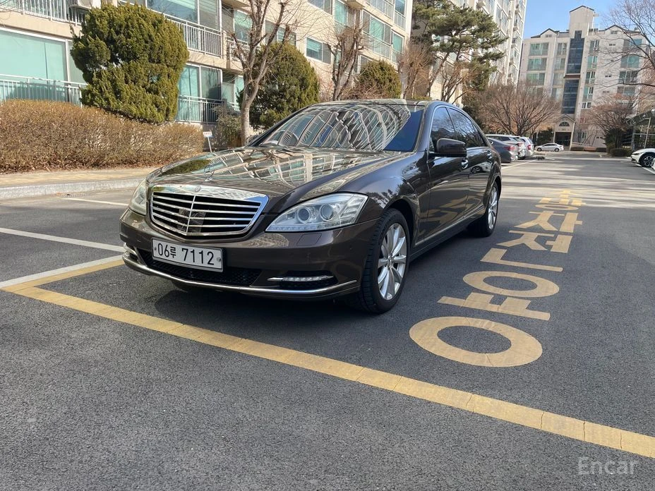 Mercedes-Benz S 500