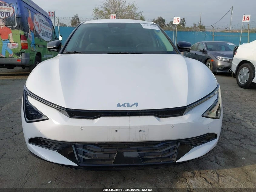 Kia EV6 Wind, снимка 6 - Автомобили и джипове - 55004676