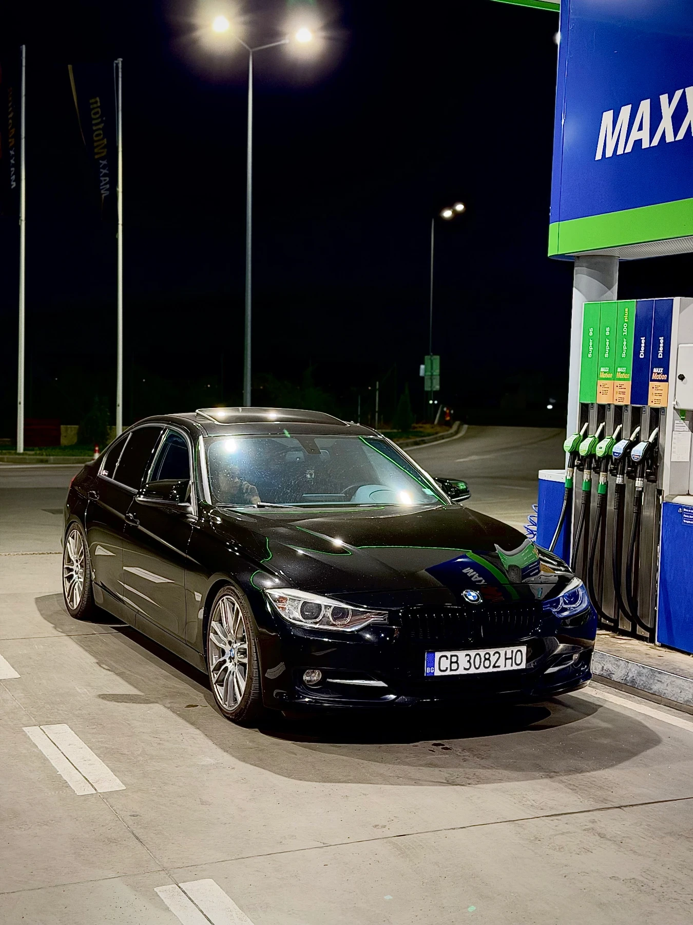 BMW 335 i x-drive, снимка 16 - Автомобили и джипове - 55534239