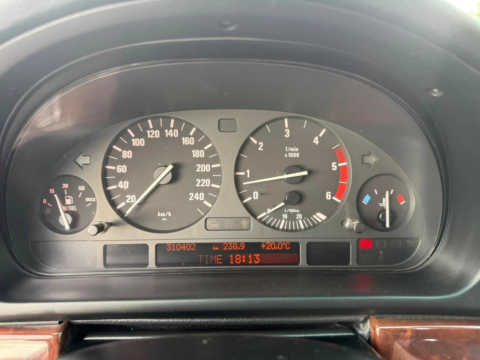 BMW 530, снимка 11 - Автомобили и джипове - 55269531