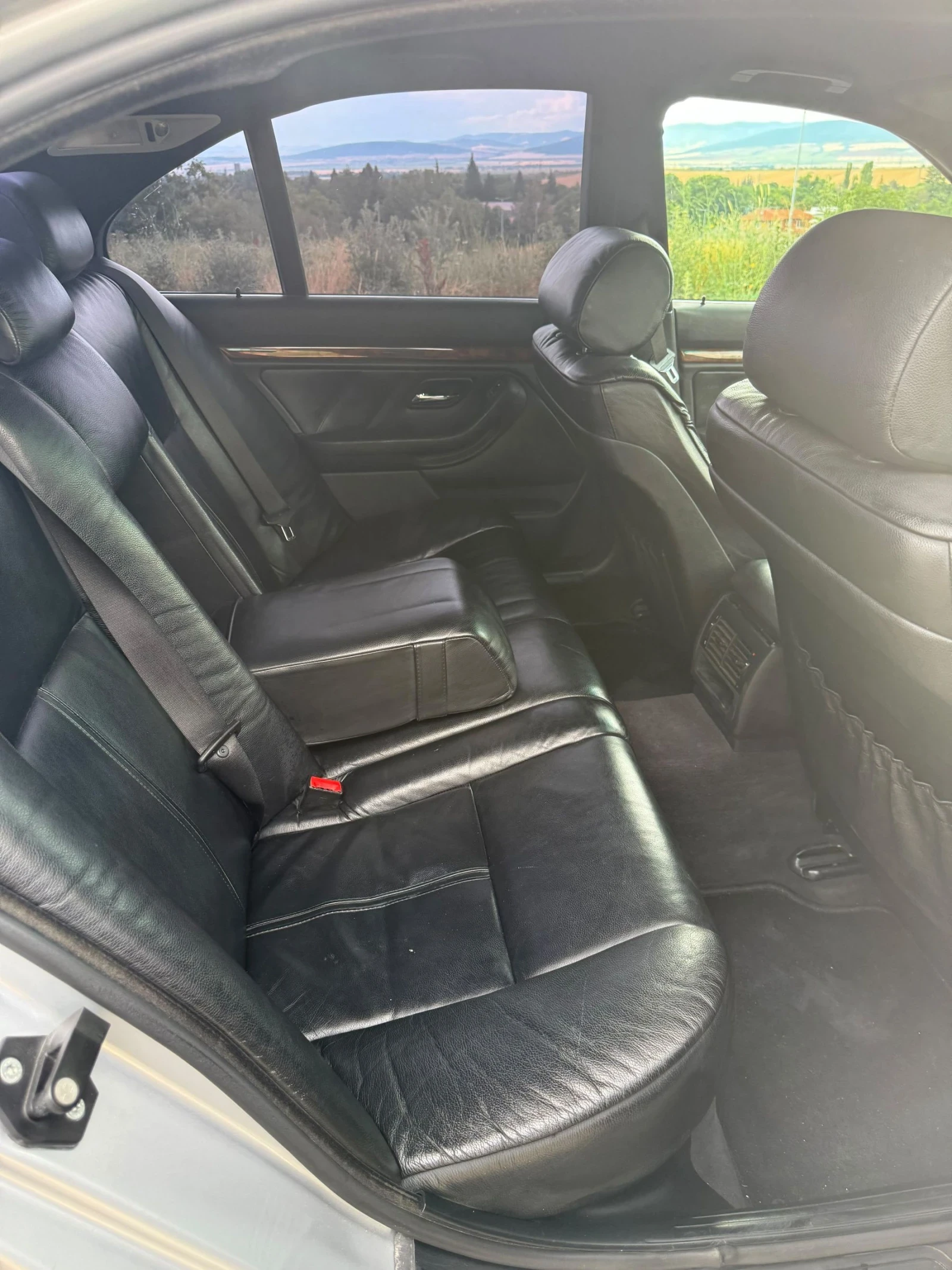 BMW 530, снимка 13 - Автомобили и джипове - 55269531