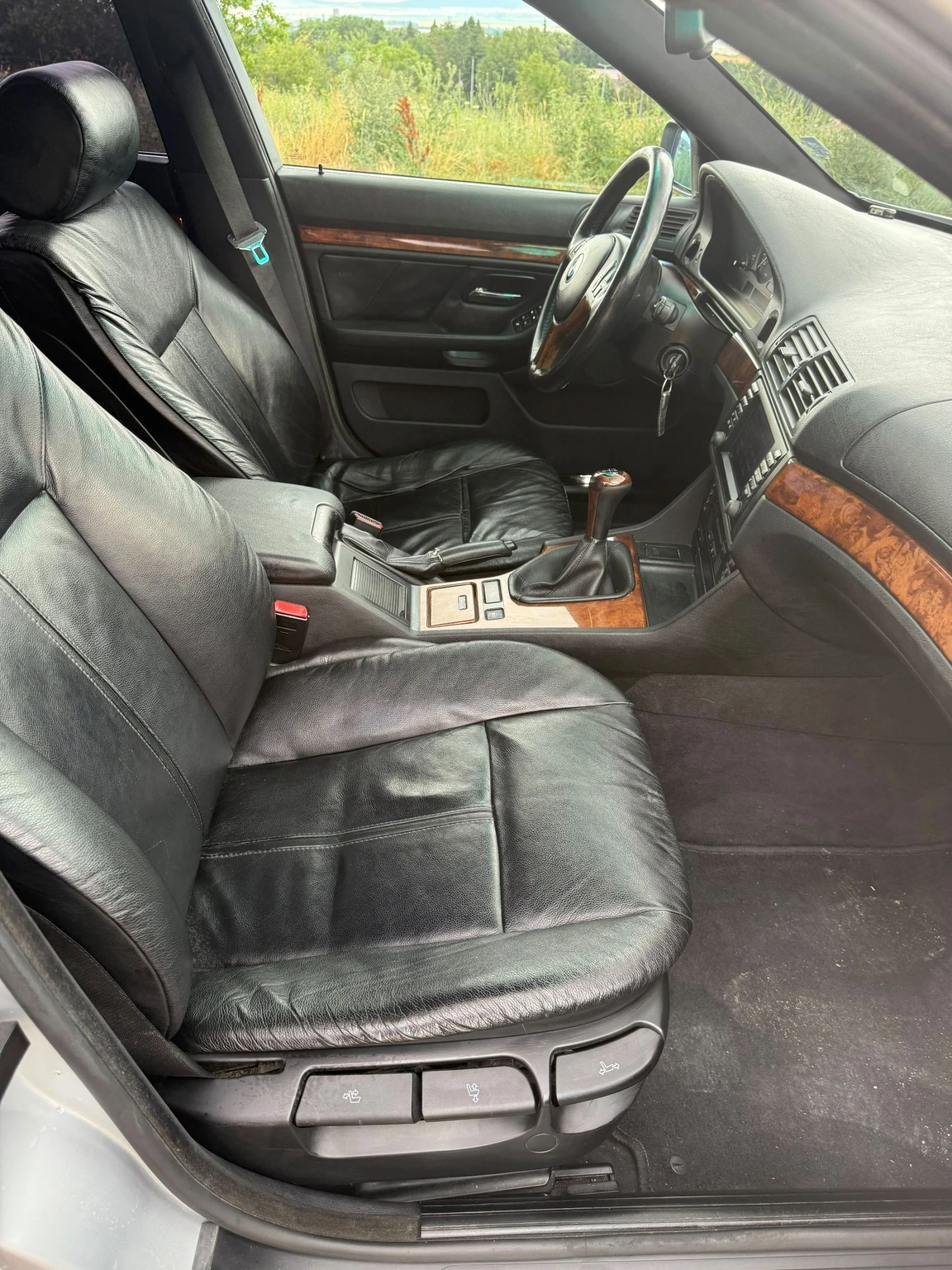 BMW 530, снимка 8 - Автомобили и джипове - 55269531