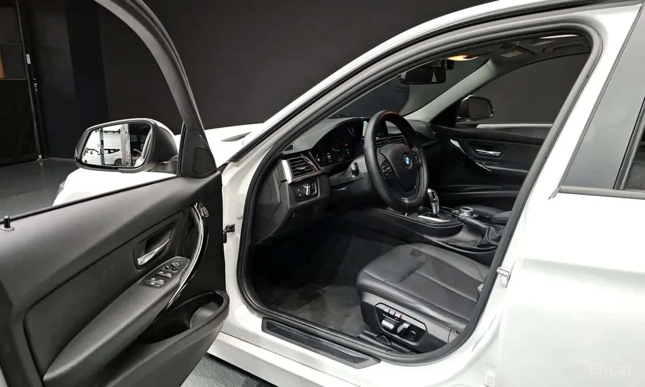 BMW 320 КРАЙНА ЦЕНА ДО БЪЛГАРИЯ * АВТОКРЕДИТ, снимка 10 - Автомобили и джипове - 55570967