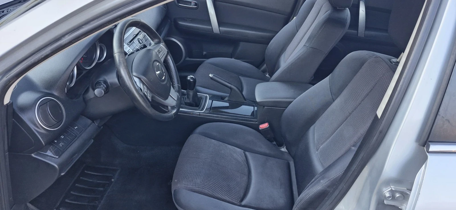 Mazda 6 2.0d 140hp, снимка 11 - Автомобили и джипове - 56119911