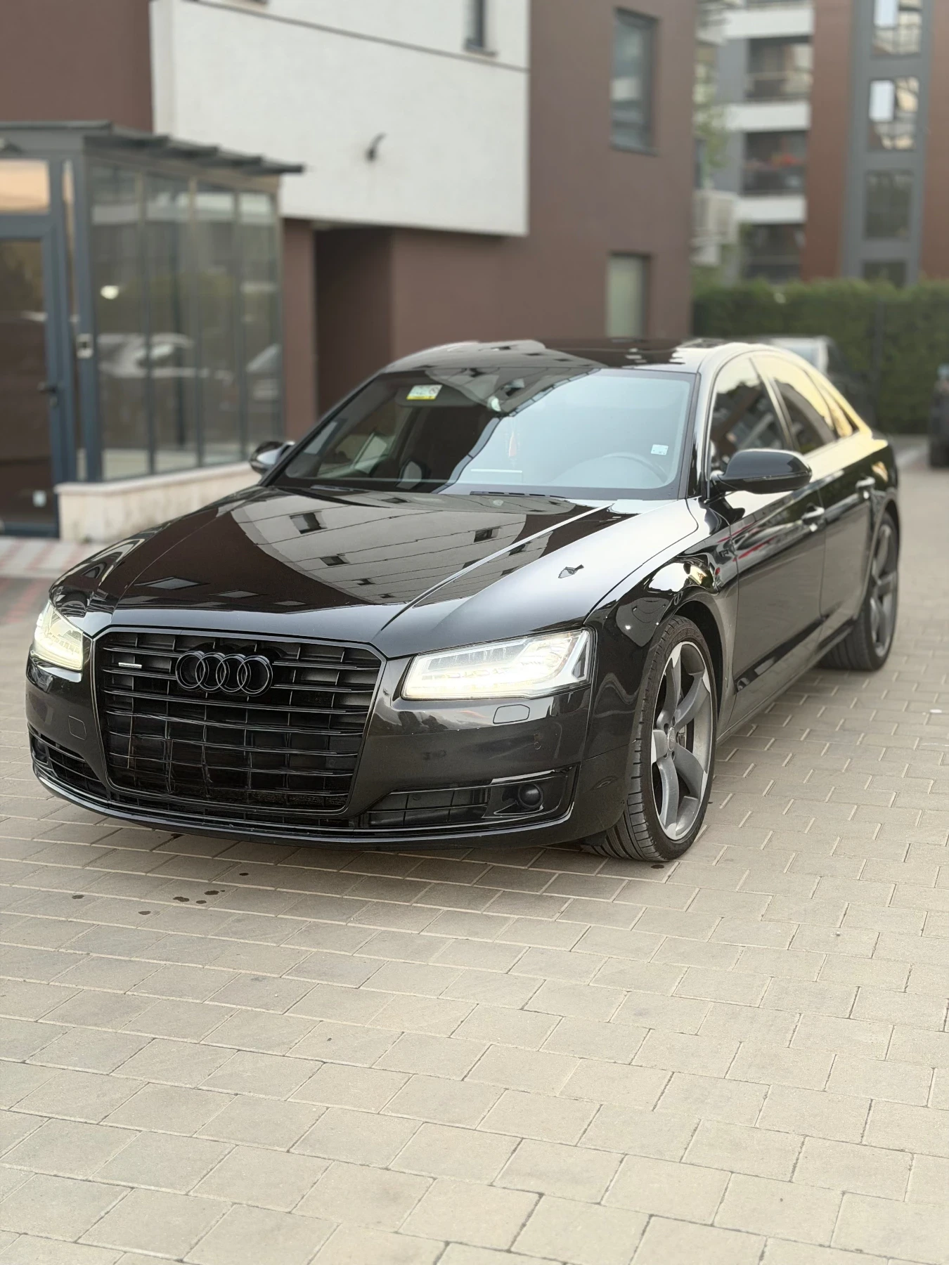 Audi A8 Exclusive 4, 2 TDI, снимка 2 - Автомобили и джипове - 56305630