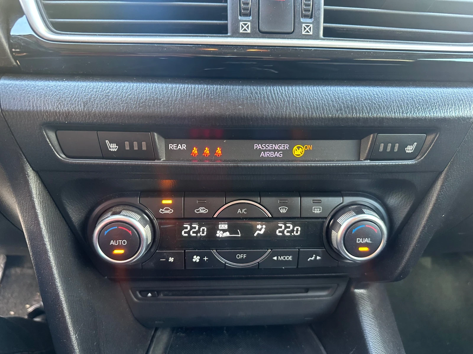 Mazda 3, снимка 12 - Автомобили и джипове - 56337487
