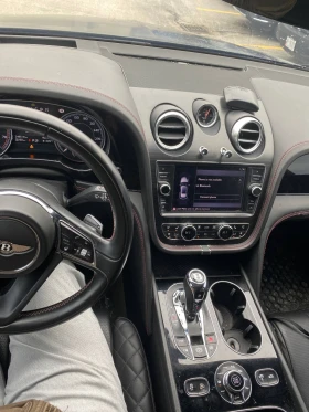 Bentley Bentayga * W12* Keyless* Pano* Navi* Carfax* 360, снимка 8
