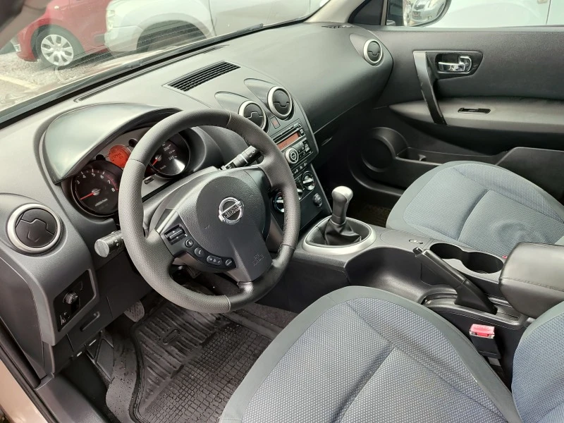 Nissan Qashqai 1.6i 114k.c Euro4, снимка 15 - Автомобили и джипове - 49466218