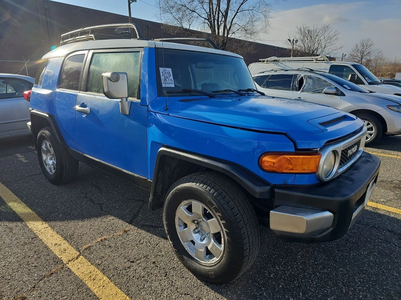 Toyota Fj cruiser 4x4* Автоматик* Без Ръжда, снимка 3 - Автомобили и джипове - 48293519