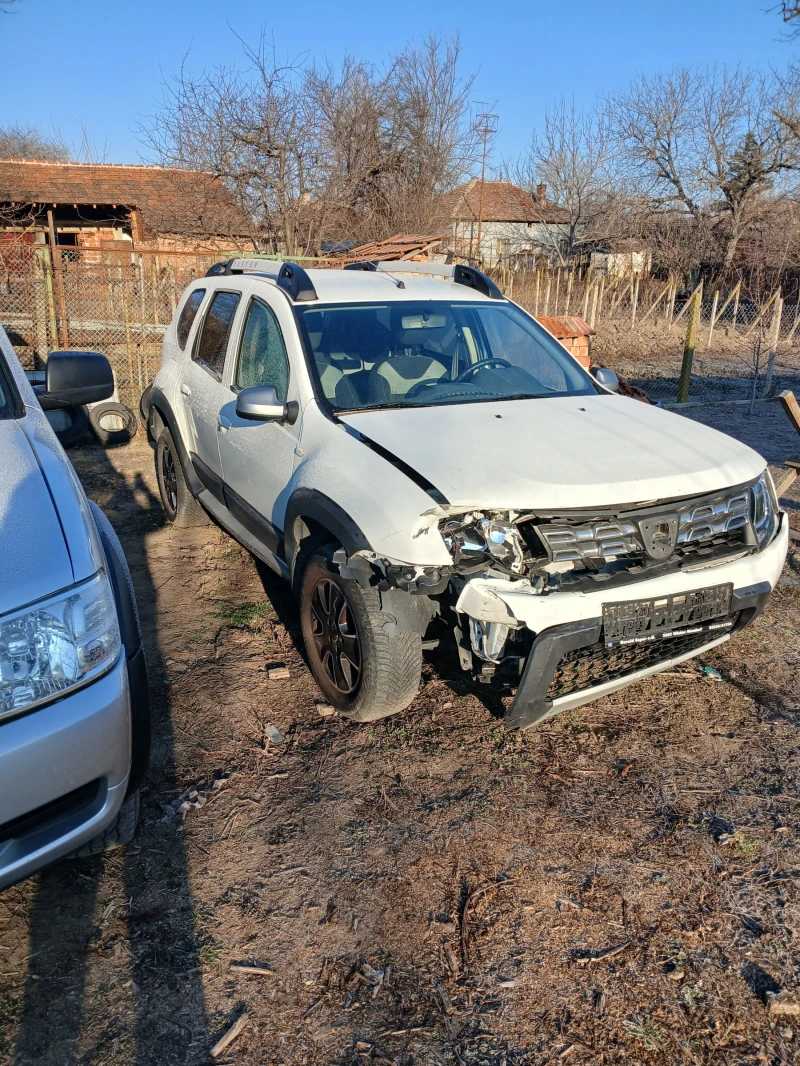 Dacia Duster, снимка 1 - Автомобили и джипове - 48726925