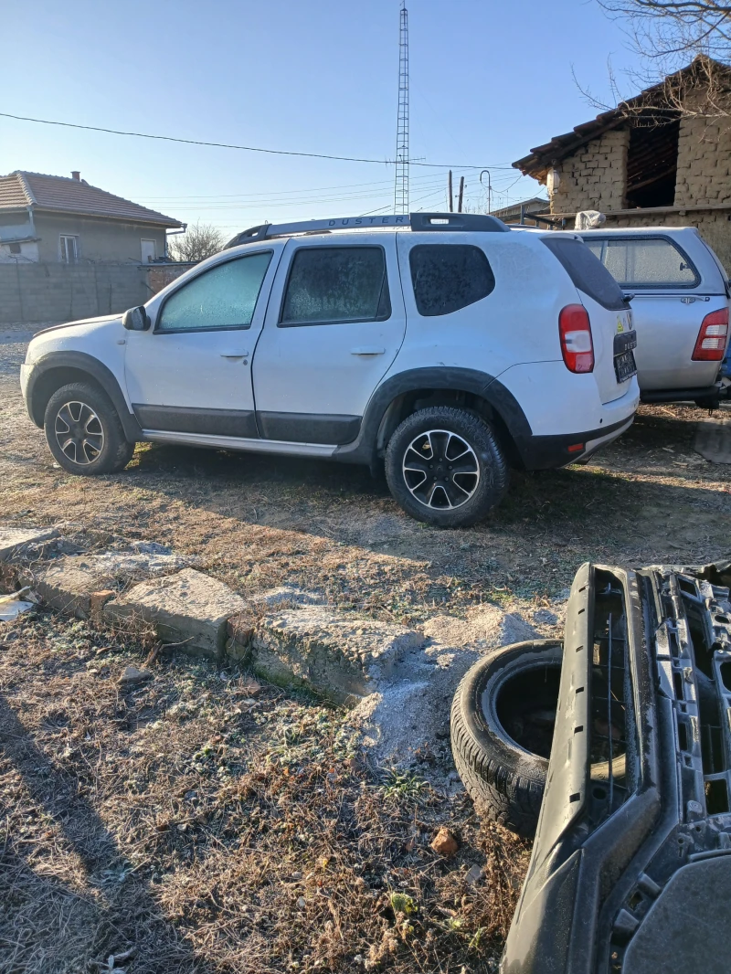 Dacia Duster, снимка 3 - Автомобили и джипове - 48726925