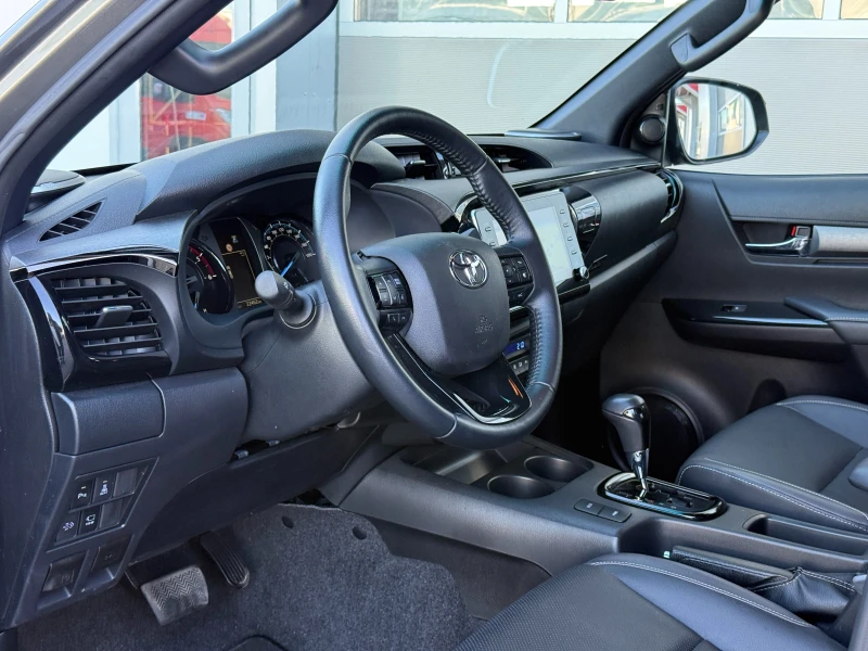 Toyota Hilux, снимка 10 - Автомобили и джипове - 51805500
